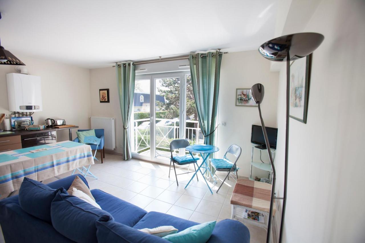 Appart Residence Proche Plage Avec Piscine Et Parking Couvert Prive Merville-Franceville-Plage Exterior foto